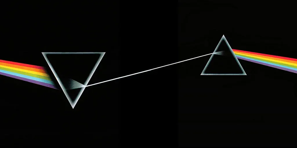 triangulo de luz y color a través de un cristal con aberración cromática