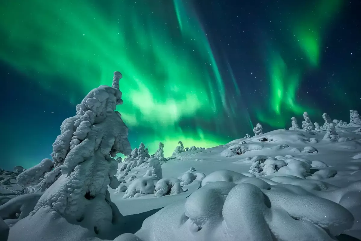 Photographer shooting the northern lights