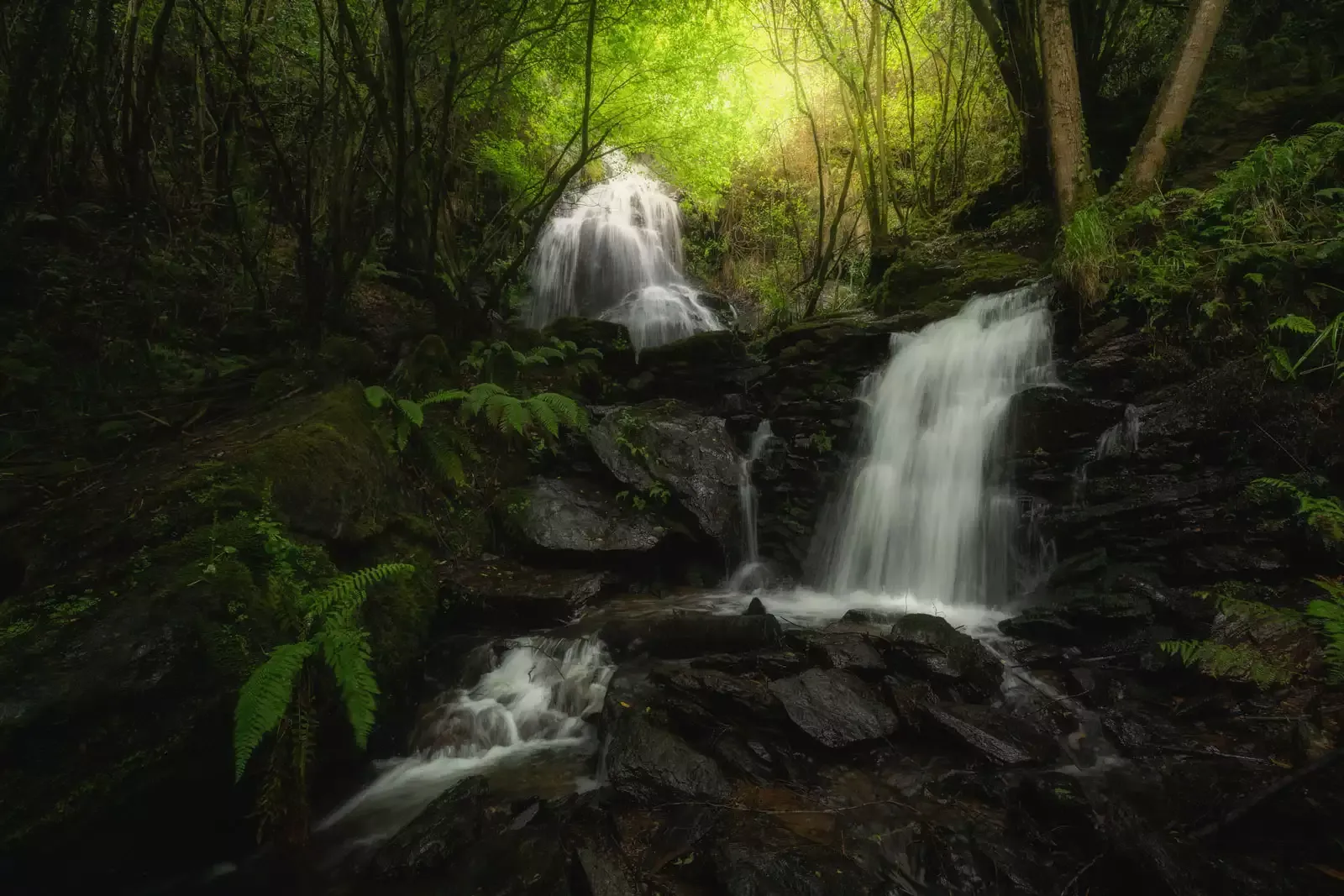 Cascada en Galicia, España