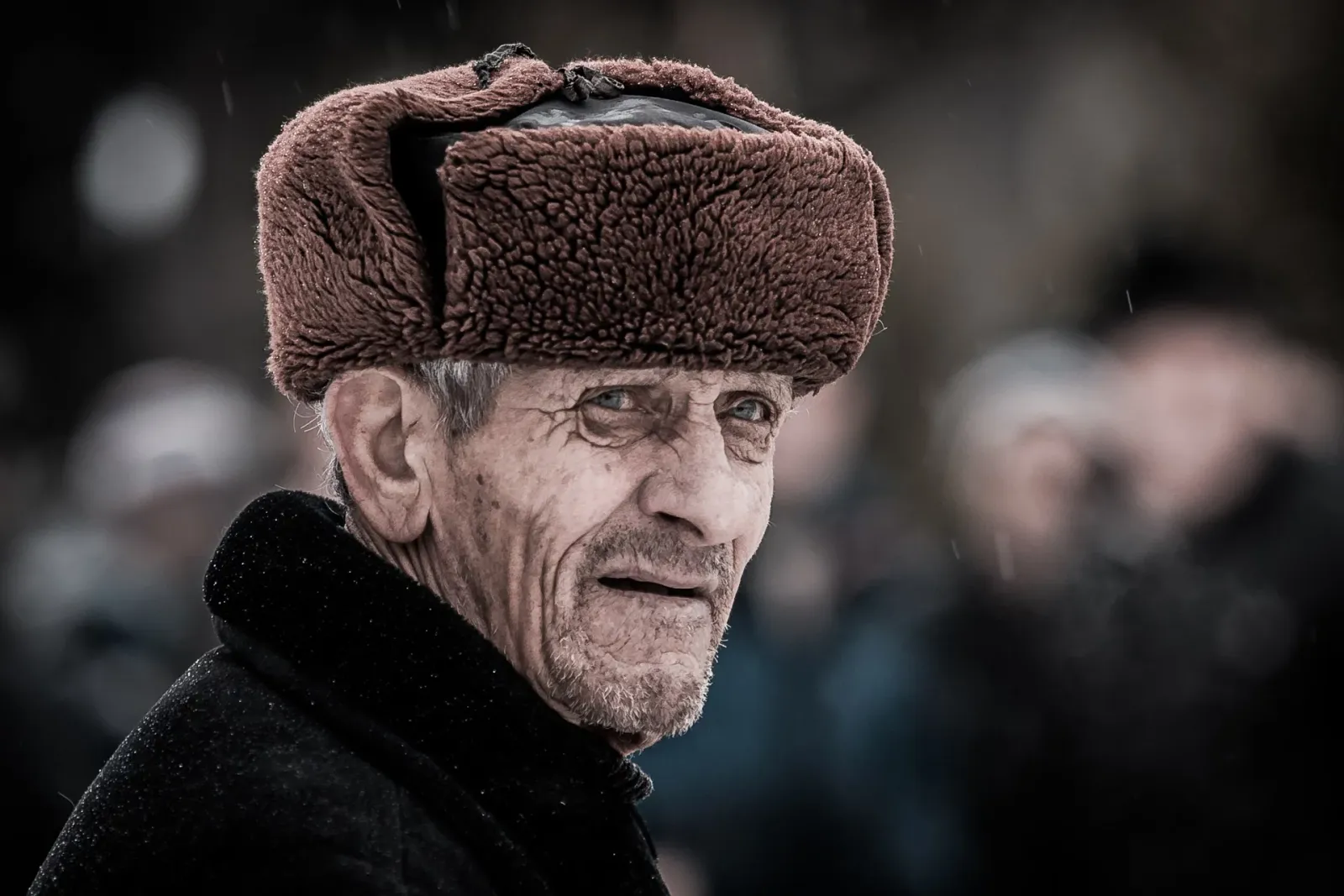 Portrait used to highlight wrinkles in Photoshop