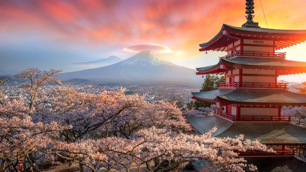 best tours of japan 2023