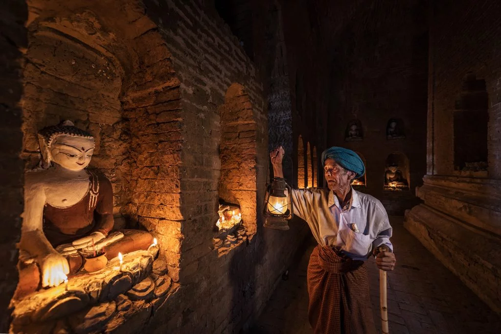 templo en Myanmar durante un workshop fotográfico