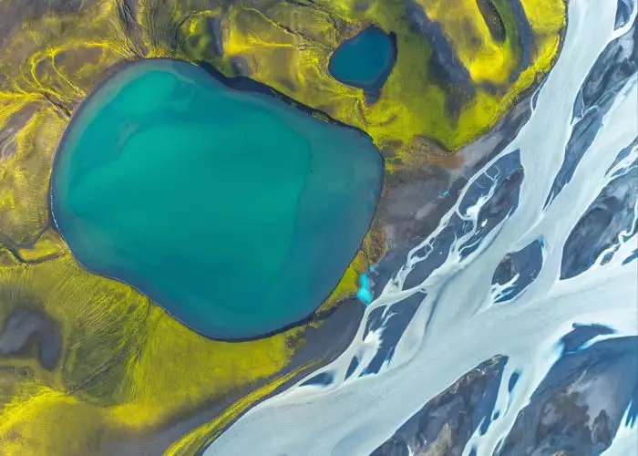 Aerial-view-of-Iceland-Highland.
