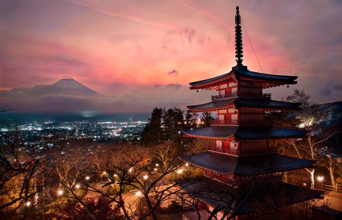 Vista del paisaje del Monte Fuji con la Pagoda Chureito de Asakur