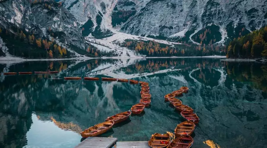 Braies-Lake-dolomites-photo-tour