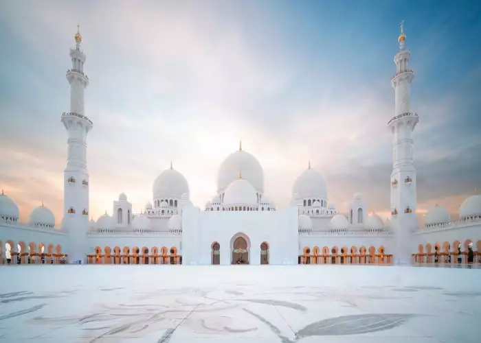 Sheikh Zayed Grand Moschee in Abu Dhabi – Panoramic view