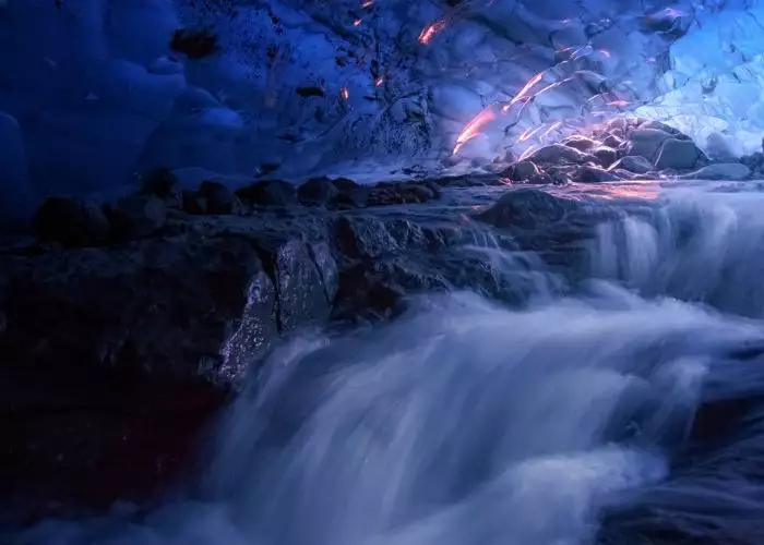 Tour to an Ice Cave in Iceland