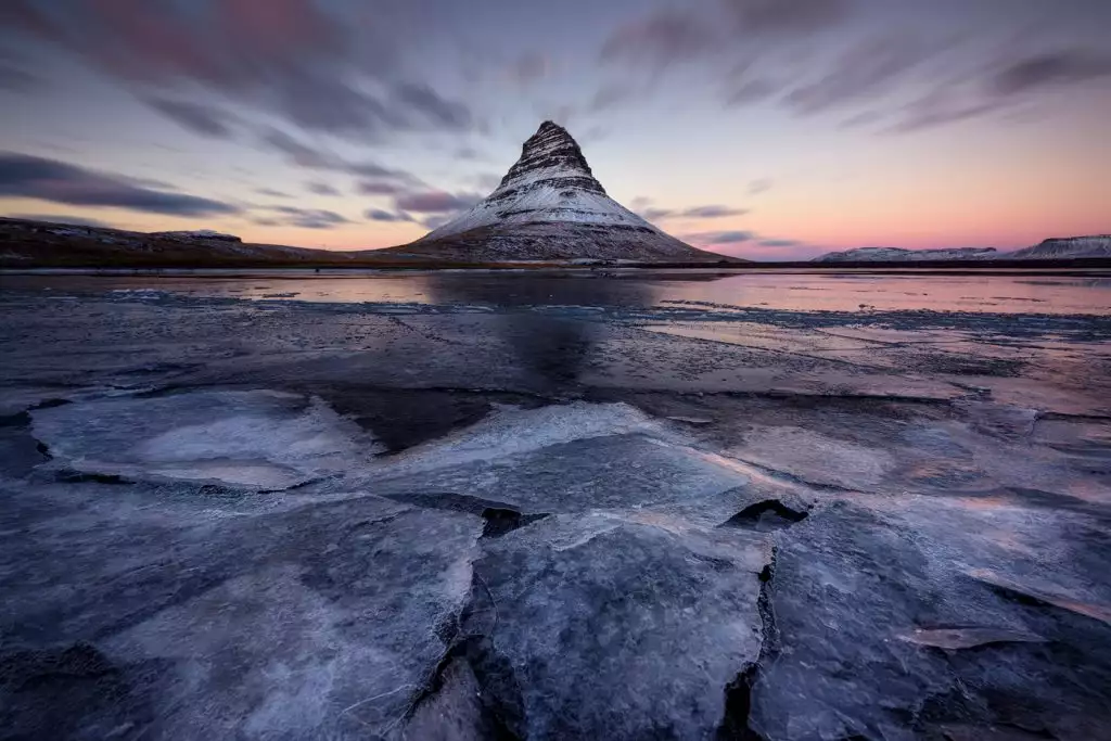 Hielo en la laguna de Kirkjufellsfoss