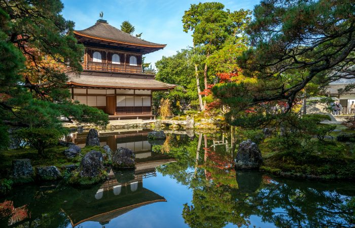 Templo del Pabellón de Plata en Kioto, Japón