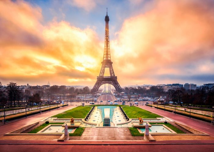 Photography Workshop in Eiffel Tower in Paris